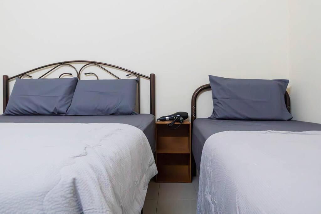 Comfy 4br Terrace House With Netflix And Games *